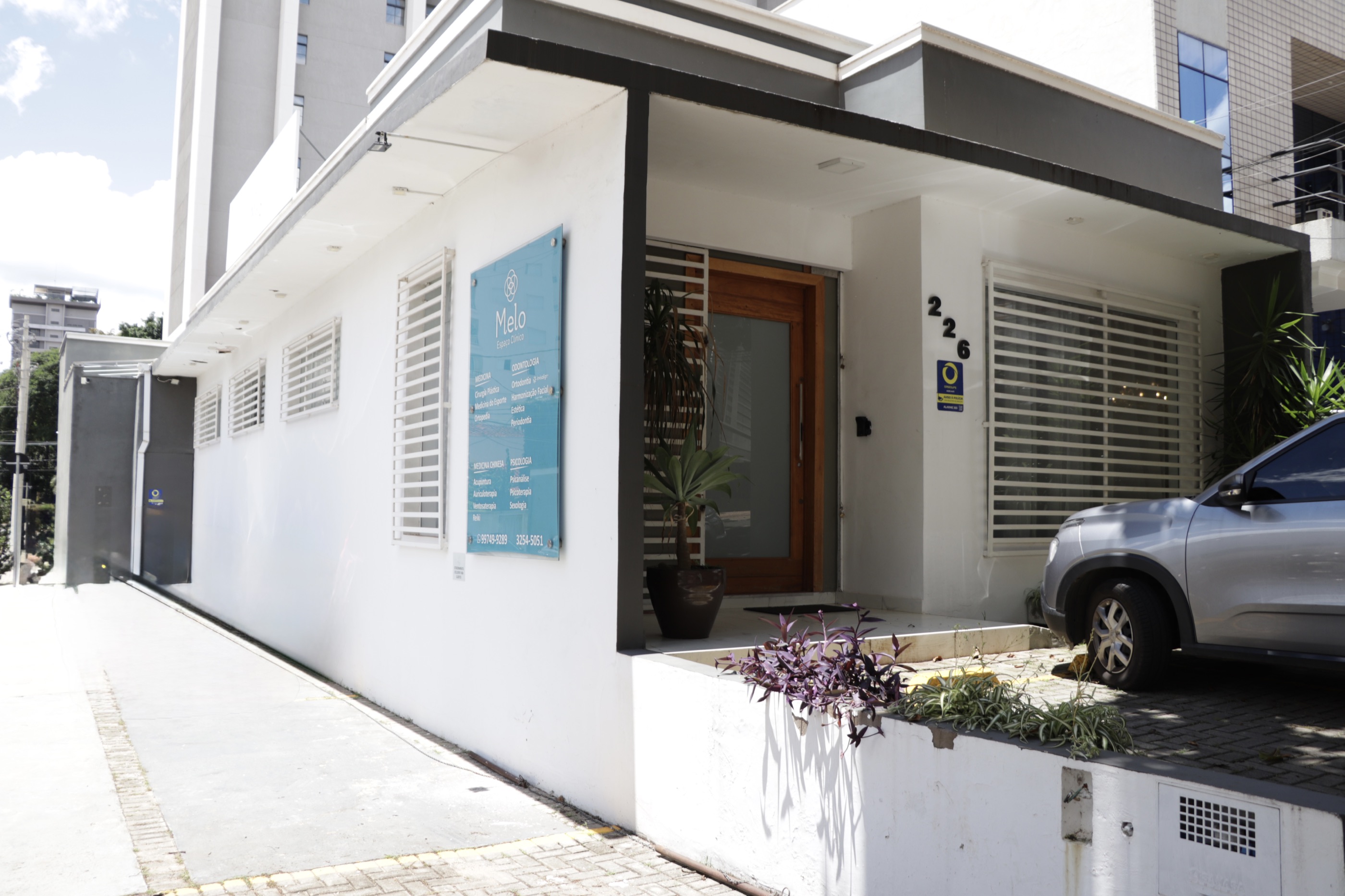 Fachada principal da Clínica Alteani